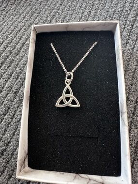 Trinity Knot Pendant Necklace in Silver - Classic Celtic Design